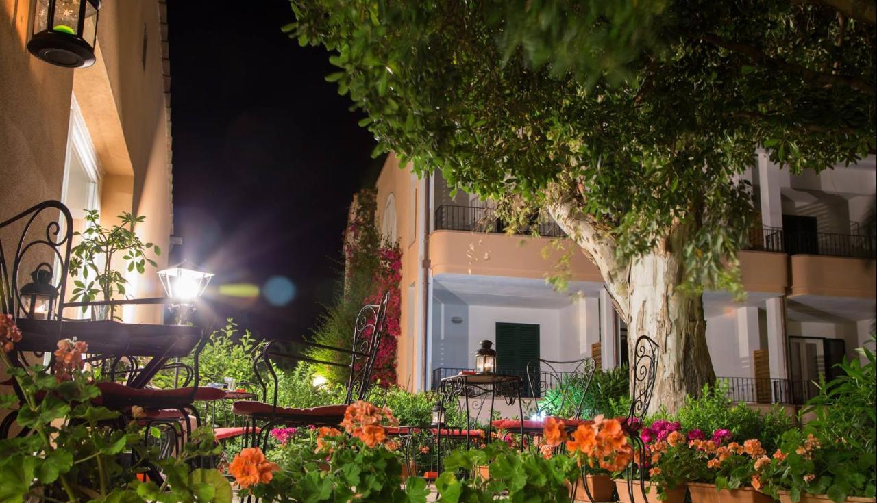 Hotel Capo Sud Lacona Exterior photo